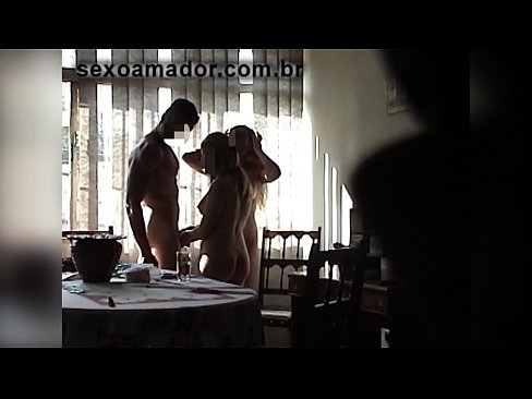 ❤️ Սեքս ընկերները հրավիրում են հսկա տղամարդու և նրա հետ եռյակի Ռուսական պոռնո hy.centr-klassiki.ru%-ով ❤